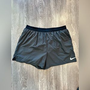 Men’s Nike Running Shorts - 5inch XL
